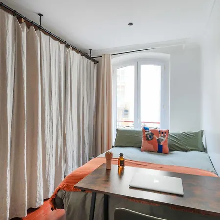 Bright 4p Flat Canal St Martin Parigi
